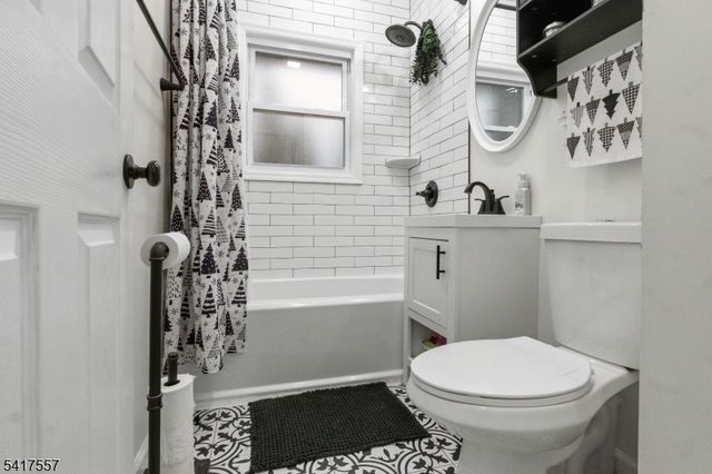 103 Rutherford Pl, North Arlington Boro, NJ 07031