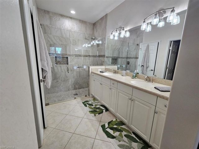 10518 Avila CIR, Fort Myers, FL 33913