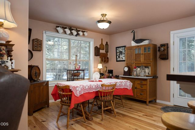 51889 Pine Loop Drive, La Pine, OR 97739