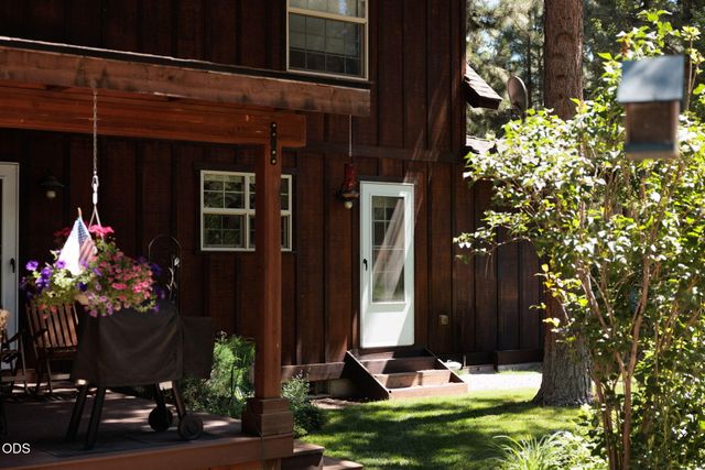 51889 Pine Loop Drive, La Pine, OR 97739