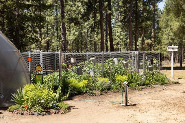 51889 Pine Loop Drive, La Pine, OR 97739