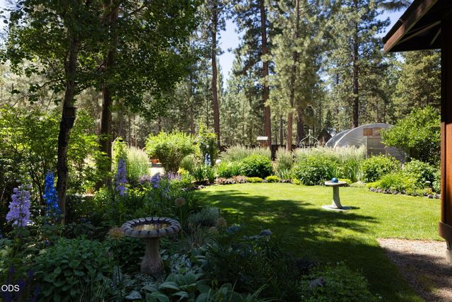 51889 Pine Loop Drive, La Pine, OR 97739