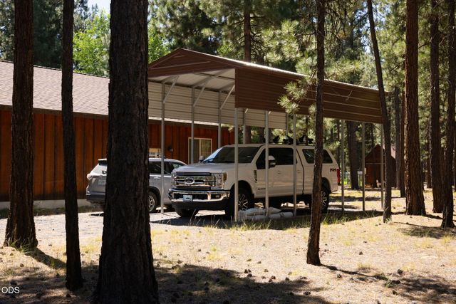 51889 Pine Loop Drive, La Pine, OR 97739