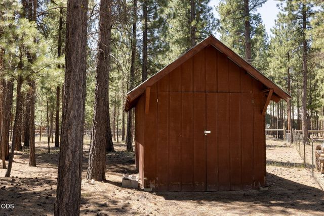 51889 Pine Loop Drive, La Pine, OR 97739