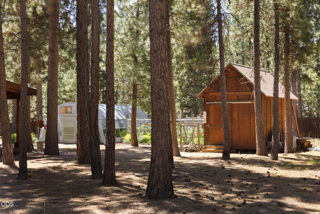 51889 Pine Loop Drive, La Pine, OR 97739
