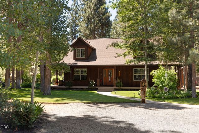 51889 Pine Loop Drive, La Pine, OR 97739