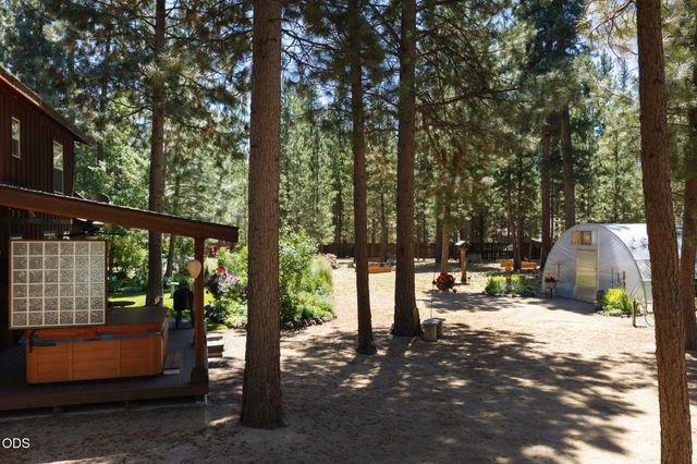51889 Pine Loop Drive, La Pine, OR 97739