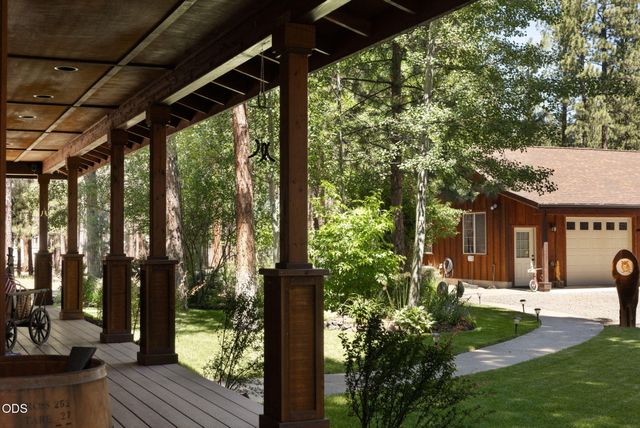 51889 Pine Loop Drive, La Pine, OR 97739