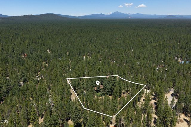 51889 Pine Loop Drive, La Pine, OR 97739