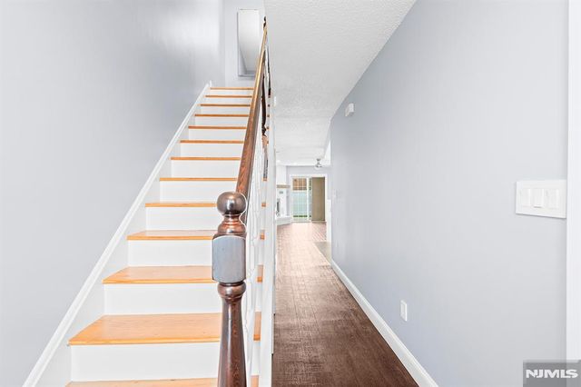 52 Reilly Court, Hackensack, NJ 07601