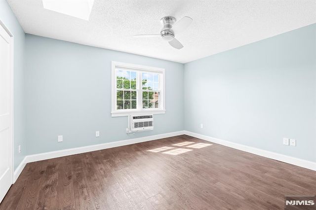 52 Reilly Court, Hackensack, NJ 07601