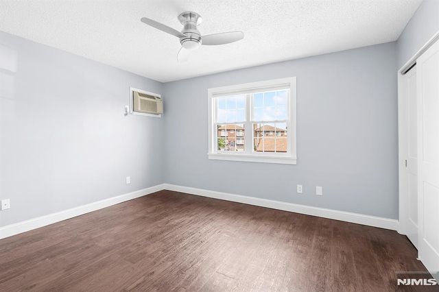 52 Reilly Court, Hackensack, NJ 07601