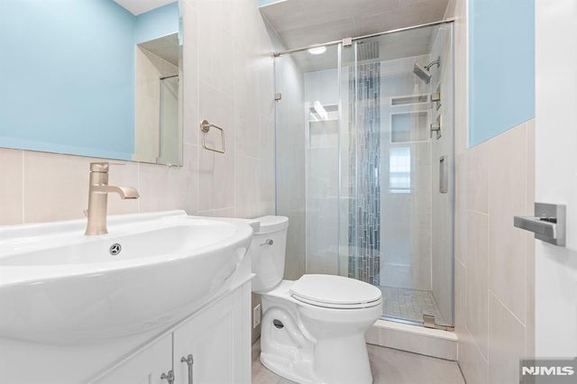 52 Reilly Court, Hackensack, NJ 07601