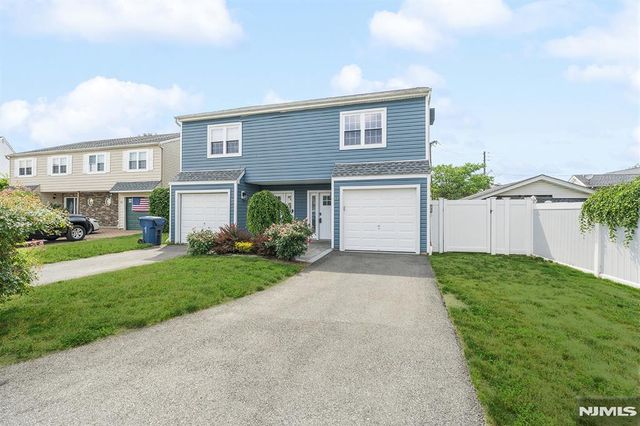 52 Reilly Court, Hackensack, NJ 07601