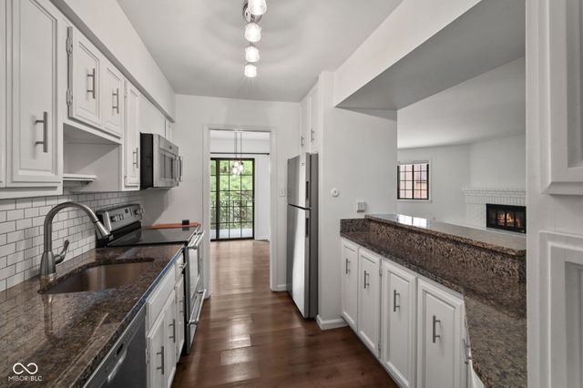 2223 Rome Drive APT D, Indianapolis, IN 46228