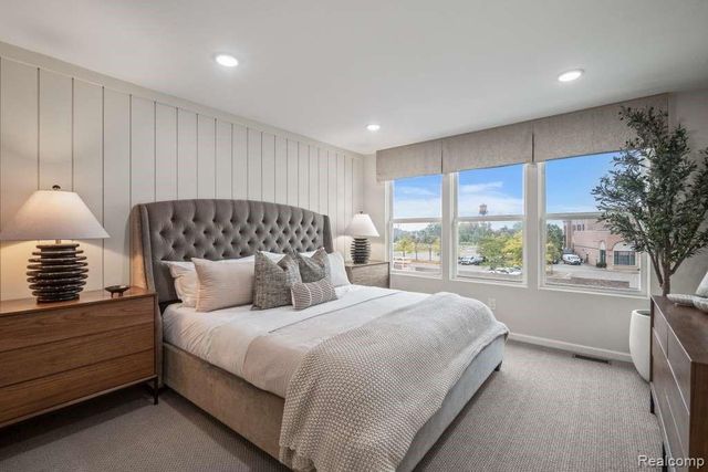 25424 Orwell Street, Novi, MI 48375