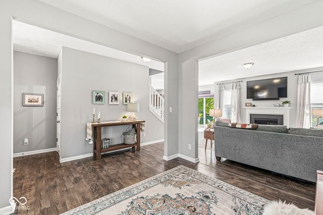 10143 Pepper Tree Lane, Noblesville, IN 46060