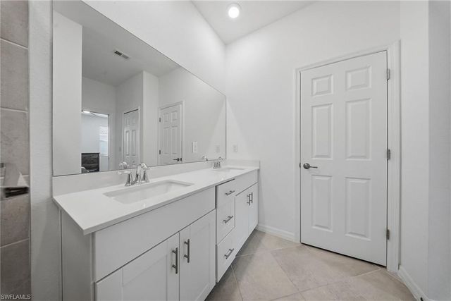 2930 Citrus ST, Naples, FL 34120