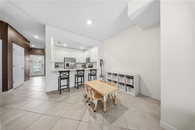 2930 Citrus ST, Naples, FL 34120