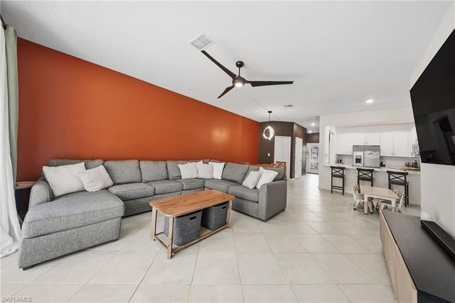 2930 Citrus ST, Naples, FL 34120