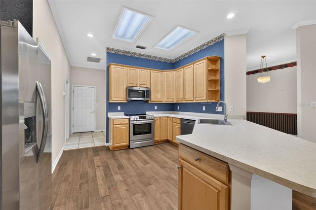 705 HILLTOP COURT, Mount Dora, FL 32757