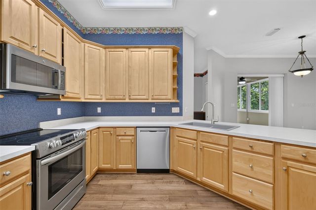 705 HILLTOP COURT, Mount Dora, FL 32757