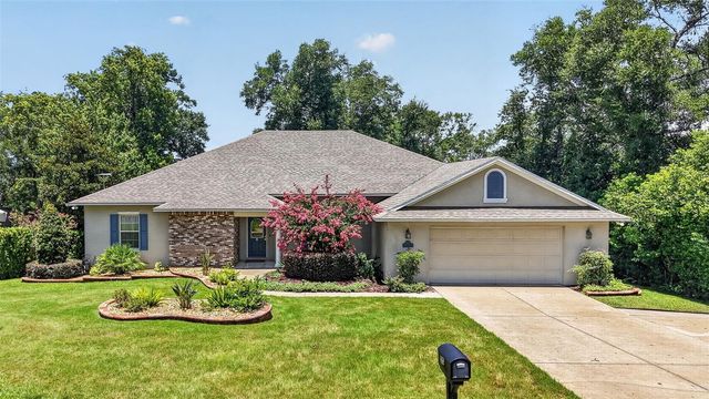 705 HILLTOP COURT, Mount Dora, FL 32757