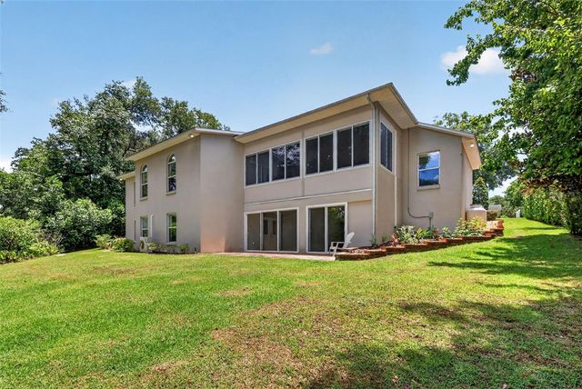 705 HILLTOP COURT, Mount Dora, FL 32757