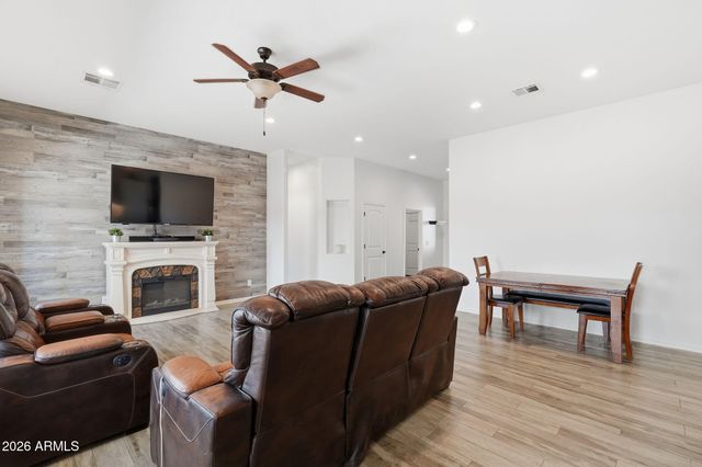 21131 W MORNING VISTA Drive, Wittmann, AZ 85361