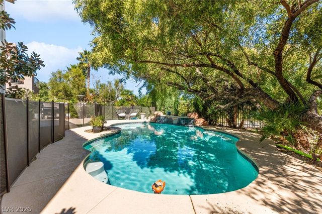 2745 Botticelli Drive, Henderson, NV 89052