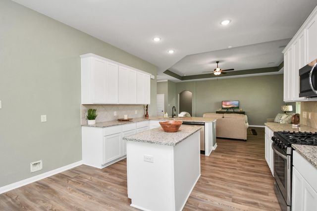 395 Hunter Ranch Way, Dayton, TX 77535