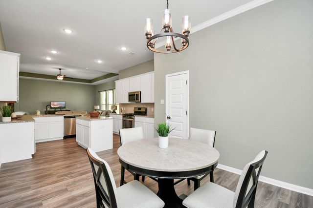 395 Hunter Ranch Way, Dayton, TX 77535