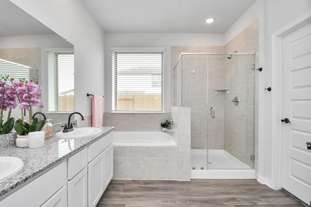 395 Hunter Ranch Way, Dayton, TX 77535