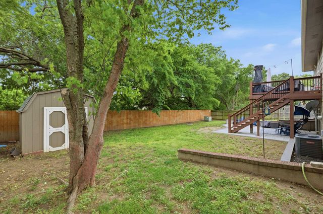 6943 E Perryton St, Bel Aire, KS 67226