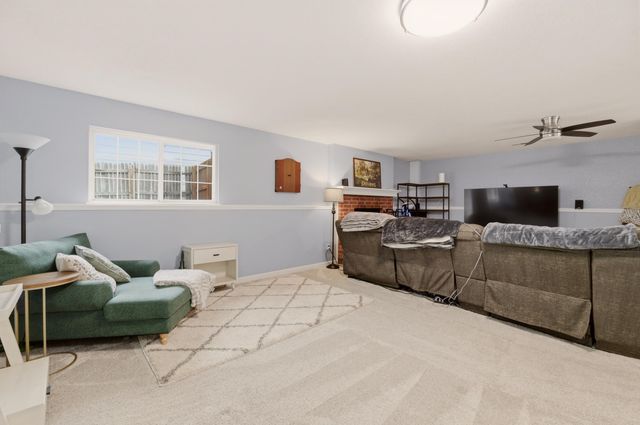 6943 E Perryton St, Bel Aire, KS 67226