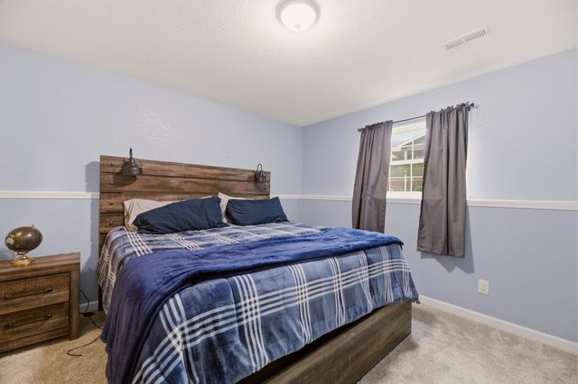 6943 E Perryton St, Bel Aire, KS 67226