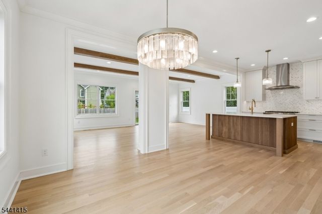 4 Shadylawn Dr, Madison Boro, NJ 07940