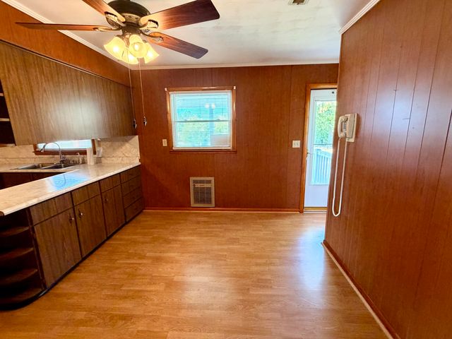324 Hicks Lane, London, KY 40744