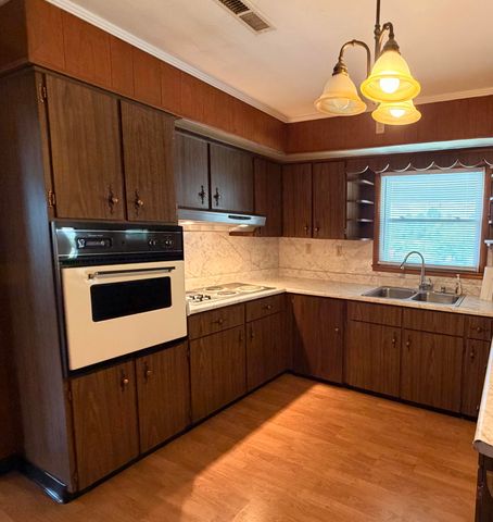 324 Hicks Lane, London, KY 40744