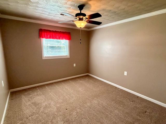 324 Hicks Lane, London, KY 40744
