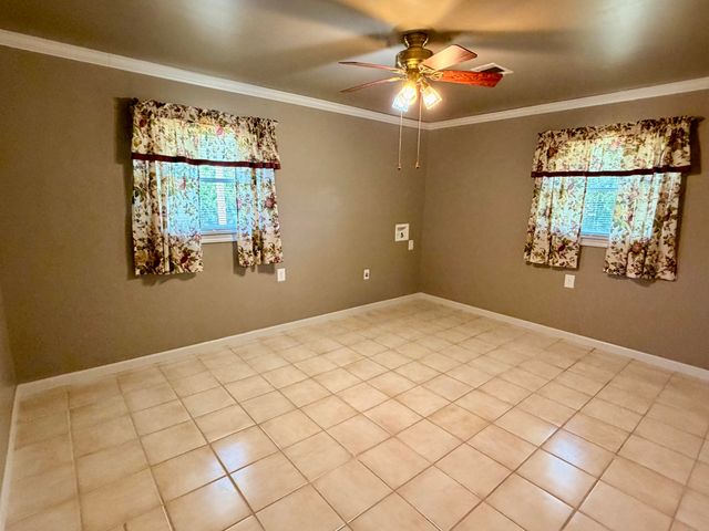 324 Hicks Lane, London, KY 40744