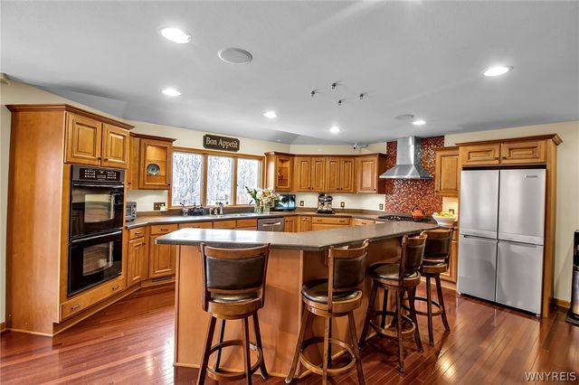 176 Timberlink Drive, Grand Island, NY 14072