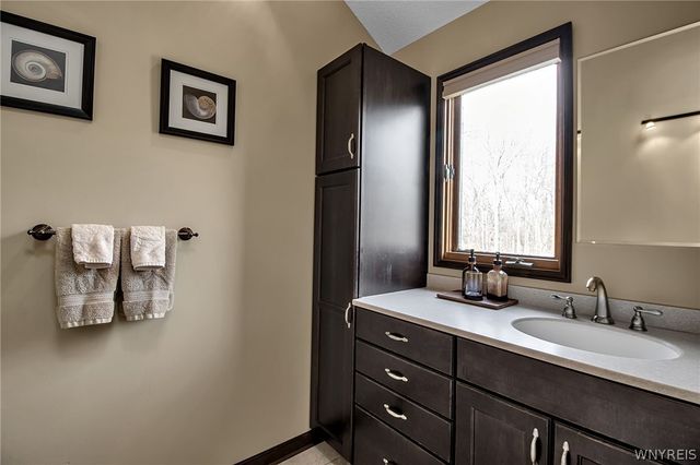 176 Timberlink Drive, Grand Island, NY 14072