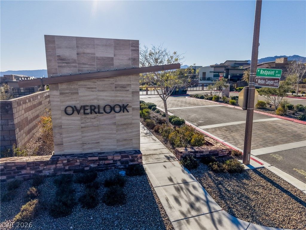 477 Highview Ridge Avenue, Las Vegas, NV 89138 — exterior