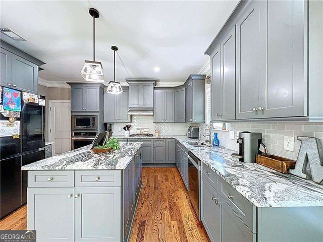 9 Hillshire Drive, Cartersville, GA 30120