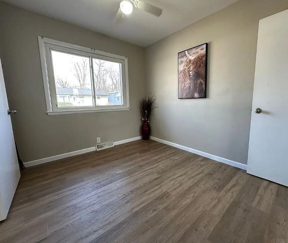 4039 Niles Street, Waterloo, IA 50703