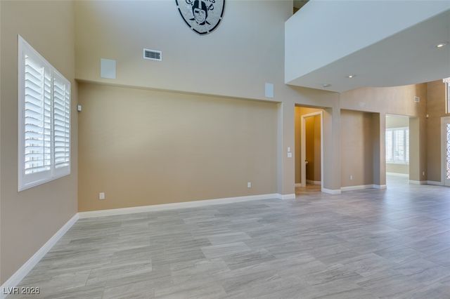 3994 JACOB LAKE Circle, Las Vegas, NV 89118