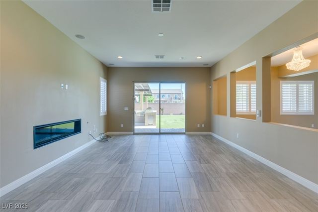 3994 JACOB LAKE Circle, Las Vegas, NV 89118