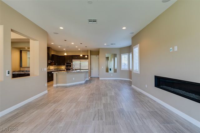 3994 JACOB LAKE Circle, Las Vegas, NV 89118