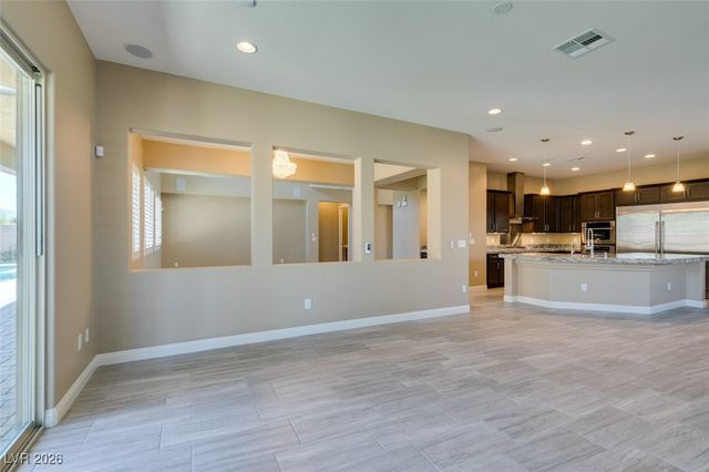 3994 JACOB LAKE Circle, Las Vegas, NV 89118